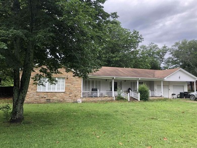 Don't miss this amazing opportunity! This home has 3 bedrooms, 3 - photo 1