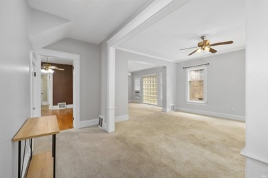 Welcome to 308 S. State Street in Kendallville-a spacious and - photo 3