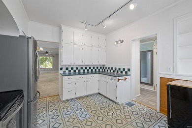 Welcome to 308 S. State Street in Kendallville-a spacious and - photo 10