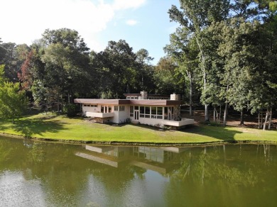 (private lake, pond, creek) Home For Sale in Dublin Georgia