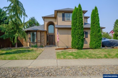 Lake Home For Sale in Lebanon, Oregon