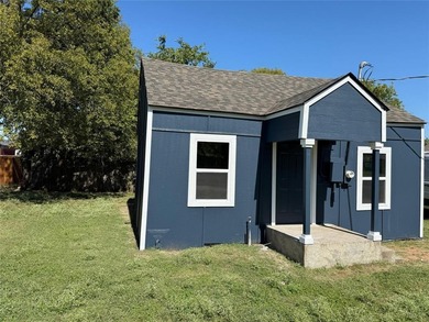 Lake Ray Roberts Home For Sale in Pilot Point Texas