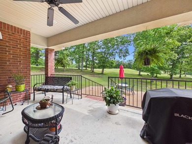Beautiful 3 bed, 2 bath brick home on the golf course in The - photo 4