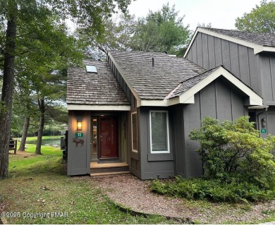 Lake Townhome/Townhouse For Sale in Lake Harmony, Pennsylvania