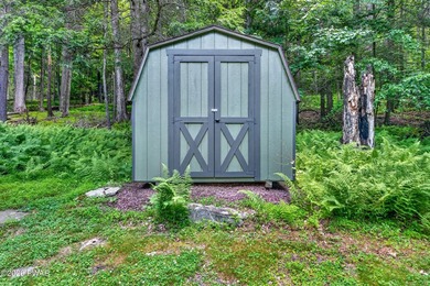 Experience the best of Lake Wallenpaupack living in this - photo 27