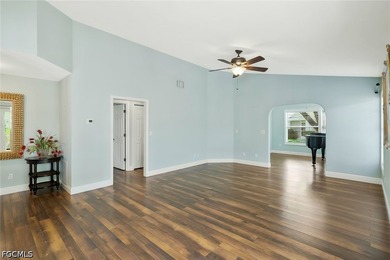 DEAL ALERT! Welcome to effortless Southwest Florida living in - photo 4