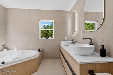 Finally hit the market! Must see this home to appreciate this - photo 10