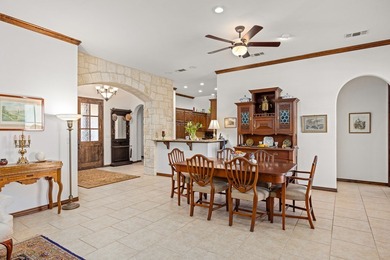 This charming 3/3 Villa has amazing golf course and Hill Country - photo 5