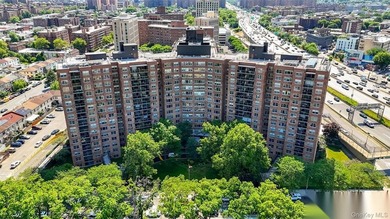 61-20 Grand Central Parkway C1102 - photo 15