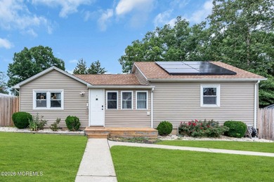 Welcome home to this charming 2-bedroom, 1-bath ranch in the - photo 1