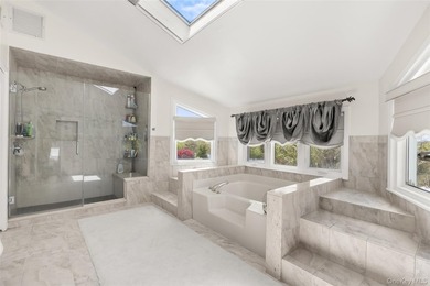 Perfectly positioned on prestigious Pace Drive - south of the - photo 24