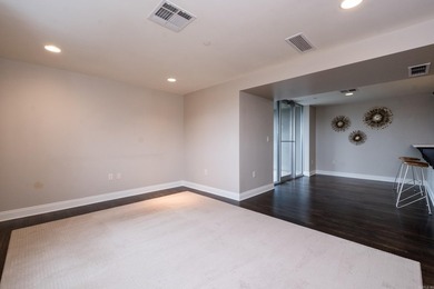 Welcome home to this charming 1BR/1BA corner unit at the Riviera - photo 26