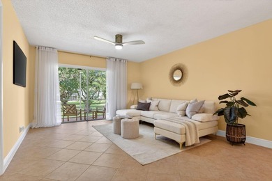 Second-floor 2BR/2BA in a two-story building-no milestone - photo 1