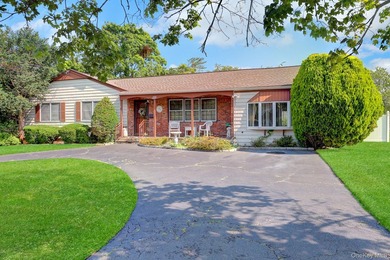 Don't miss this amazing opportunity to make this charming ranch - photo 3