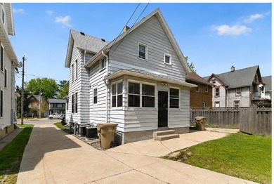 Additional listing photo 3