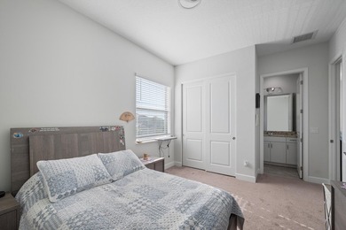 Welcome to this meticulously designed 5-bedroom, 4-bathroom - photo 29