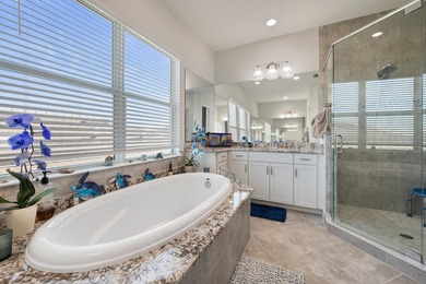 Welcome to this meticulously designed 5-bedroom, 4-bathroom - photo 40