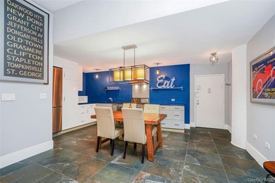 There is so much to love! Modern and chic, yet warm and inviting - photo 17