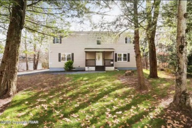 Lake Home For Sale in Pocono Summit, Pennsylvania