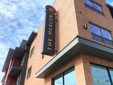 **Motivated Seller - Short-Term Rentals Allowed!** This **fully