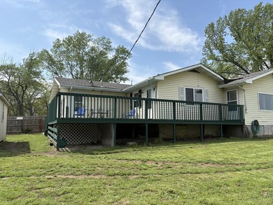 Take a look at this parsley updated 4 bedroom 2 full and 1/2 - photo 8