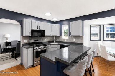 Showings begin Tuesday, July 14. Welcome to this spacious - photo 8