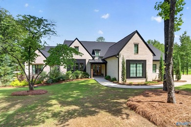 Welcome to one of Weiss Lake's only gated communities, where - photo 1
