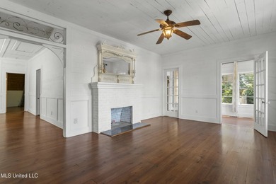 Southern Charm Meets Coastal Living - Just two Blocks from the - photo 8