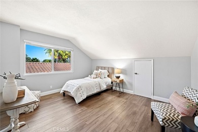 Welcome to this beautifully upgraded 6-bedroom, 3-bathroom home - photo 30