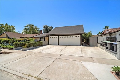 Welcome to this beautifully upgraded 6-bedroom, 3-bathroom home - photo 38