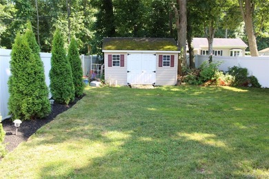 This fully renovated, 4-bedroom, 3-bathroom Colonial merges - photo 9