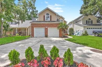 Golf course views, convenient location, NO HOA, low electric - photo 1