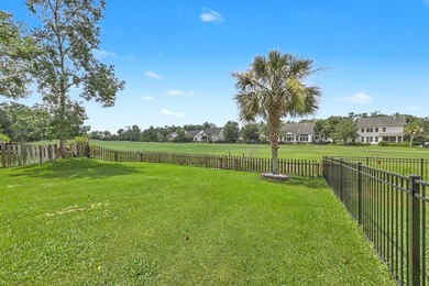 Golf course views, convenient location, NO HOA, low electric - photo 9