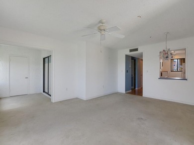 Discover this spacious 2-bedroom, 2-bathroom condo located on - photo 8