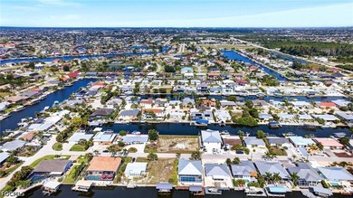 RARE oversized waterfront opportunity in highly sought-after - photo 2