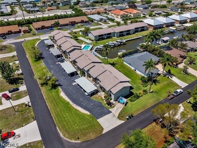 Welcome to Baruna Bay in desirable Southwest Cape Coral. This - photo 5