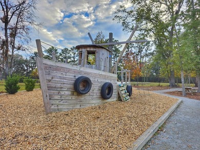 ** Currently under contract contingent upon the buyer's home - photo 42