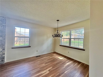Welcome to your new home! This beautiful two-story residence - photo 5