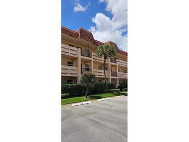 Huntington Lakes Condo For Sale in Delray Beach Florida