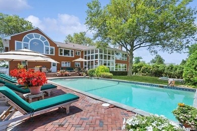 Welcome to this extraordinary residence in the stunning - photo 1
