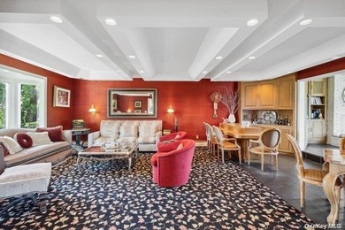 Welcome to this extraordinary residence in the stunning - photo 6