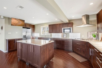Spectacular 3-Story Estate on a Double Lot with Lake Views & - photo 12