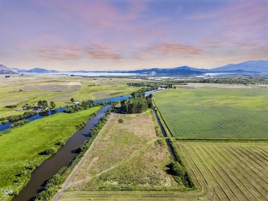 This Private & Secluded 23-Acre Retreat located within the area - photo 4