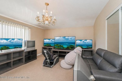 Welcome to Princes Bay! Located in Wolf's Pond Estate, this - photo 14