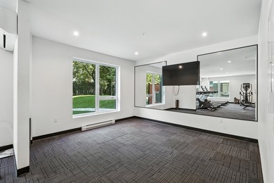 Rare corner unit 1 bedroom luxury condo located in the most - photo 15