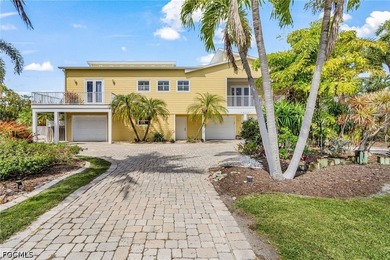 Welcome to paradise in the highly sought-after Alden Pines - photo 3
