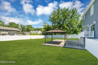 Spacious, glamorous and private... all at the same time! This - photo 5