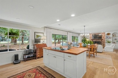 Welcome to this adorable, updated cottage in The Landings on - photo 13