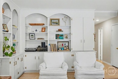 Welcome to this adorable, updated cottage in The Landings on - photo 21