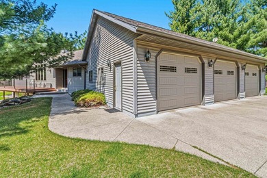 Just outside Spring Green, this home is tucked back off the road - photo 3